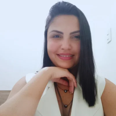 Psicólogo(a) Emanuela Thais Dos Santos De Carvalho