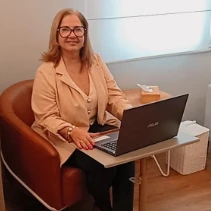 Foto 2 de Verônica Fonseca De Lima Ferreira