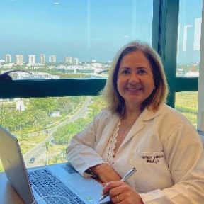 Foto 6 de Verônica Fonseca De Lima Ferreira